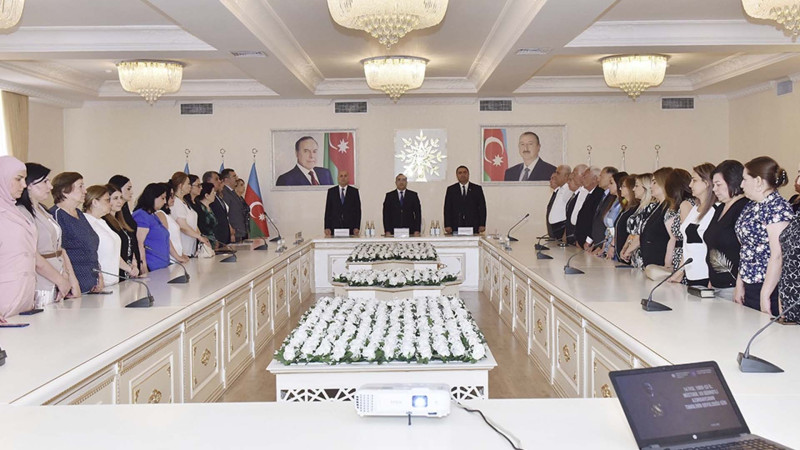 Ulu öndər Heydər Əliyevin Azərbaycana rəhbər təyin edilməsinin 54-cü ildönümü münasibətilə konfrans baş tutub