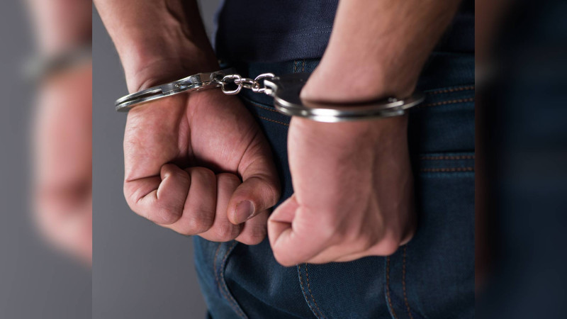 Coratda oğul anasını öldürüb, qardaşını isə yaralayıb