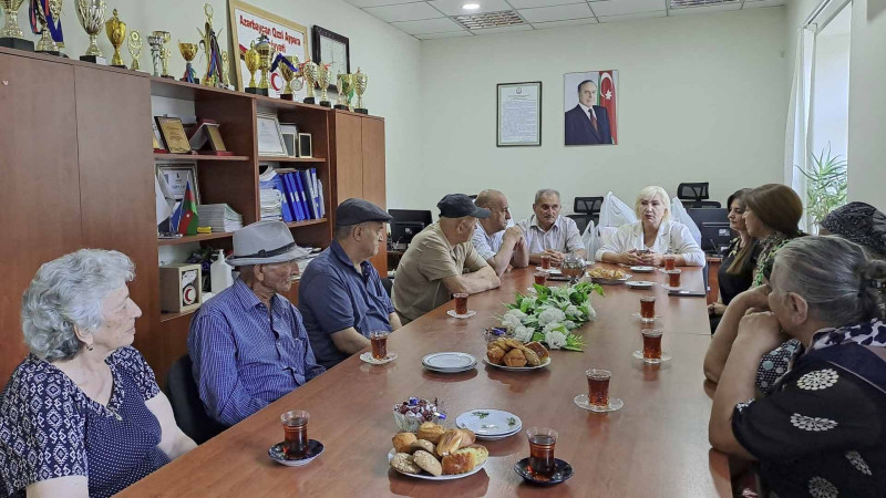 Ehtiyacı olan ahıllara ərzaq yardımı paylanılıb