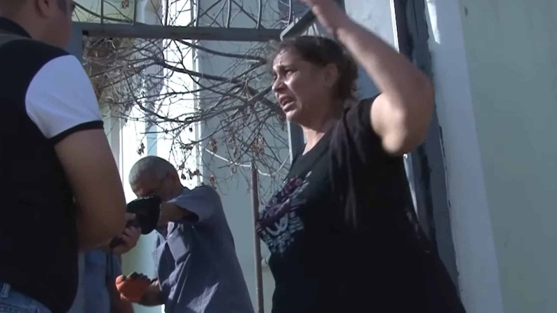 Sarayda qadın torpağı iki fərqli adama satıb?