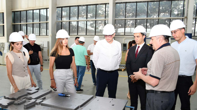 Özbəkistan şirkətinin nümayəndələri Kimya Sənaye Parkının fəaliyyəti ilə tanış olublar