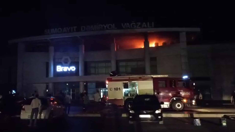 Sumqayıt Dəmir Yolu Vağzalı yanıb