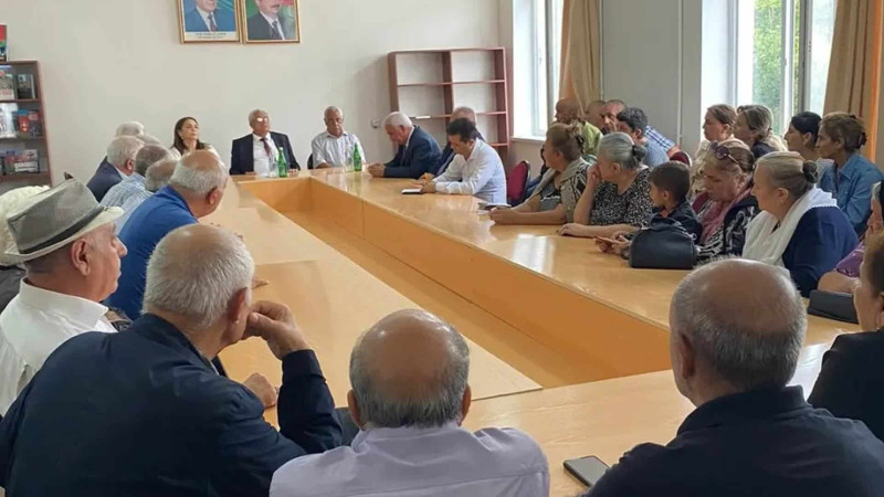 Qərbi Azərbaycan İcmasının üzvləri deportasiyaya uğramış şəxslərlə görüşüblər