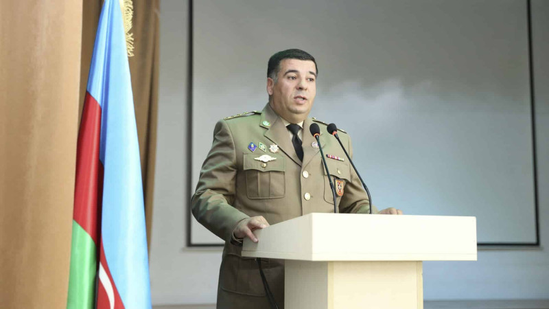 Məktəb direktorları fövqəladə hallar zamanı davranış qaydalarına dair maarifləndiriliblər