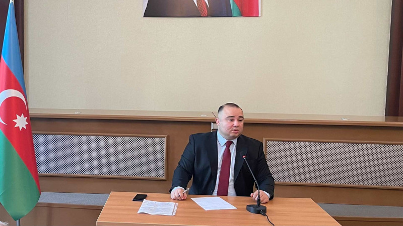 Kəlbəcərin icra başçısı sakinlərlə görüşüb