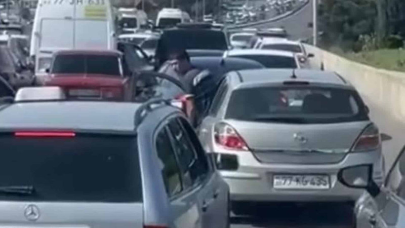 Bakı-Sumqayıt yolunda tıxac yaranıb