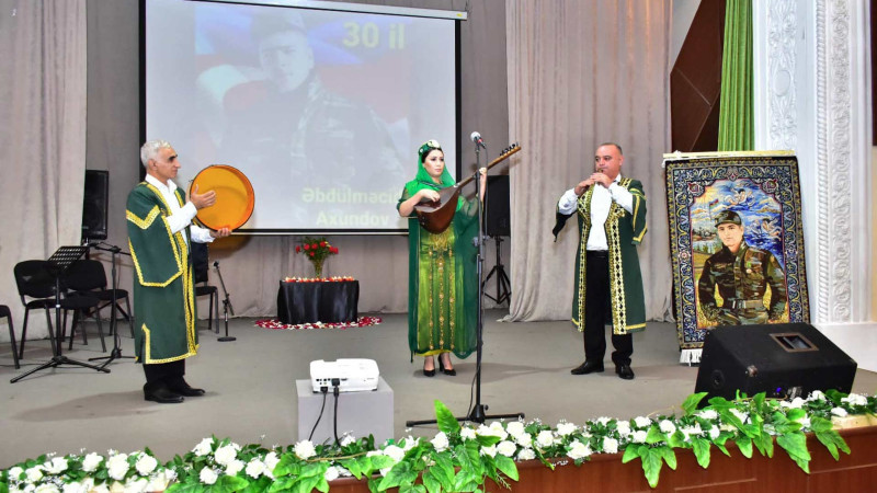 Aprel döyüşlərinin şəhidi Əbdülməcid Axundovun 30 illiyi qeyd edilib