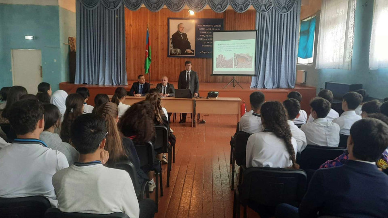 FHN məktəblilərə fövqəladə hallarda davranış qaydalarını izah edib