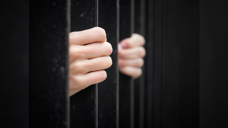 Qonşusunu 30 manat borca görə bıçaqlayan şəxs hökmdən narazıdır