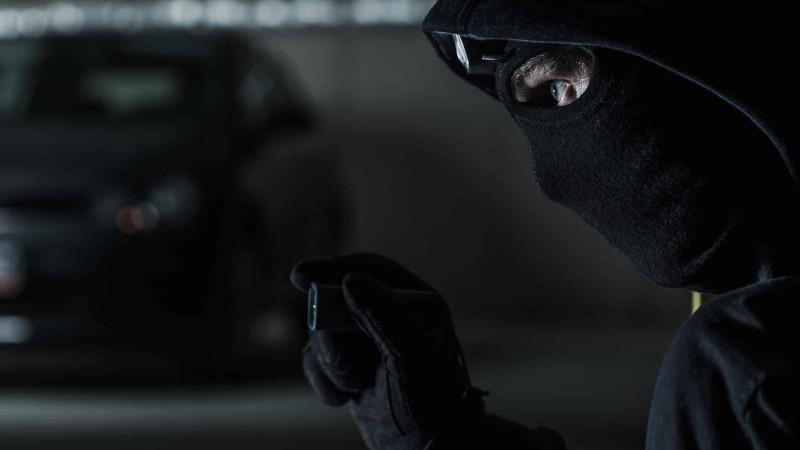 Sumqayıtda avtomobil hissələri oğurlanıb