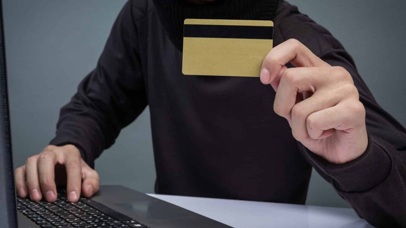 Sumqayıt sakininin bank kartı qarət edilib