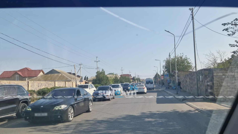 Sarayda uzun tıxac müşahidə olunur