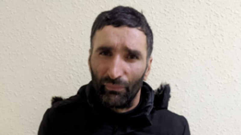 Anasını amansızlıqla qətlə yetirən şəxs müalicəyə göndərilib