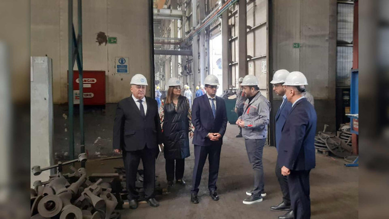 SDU-nun rəhbərliyi “Azərtexnolayn”ın istehsal prosesi ilə tanış olub