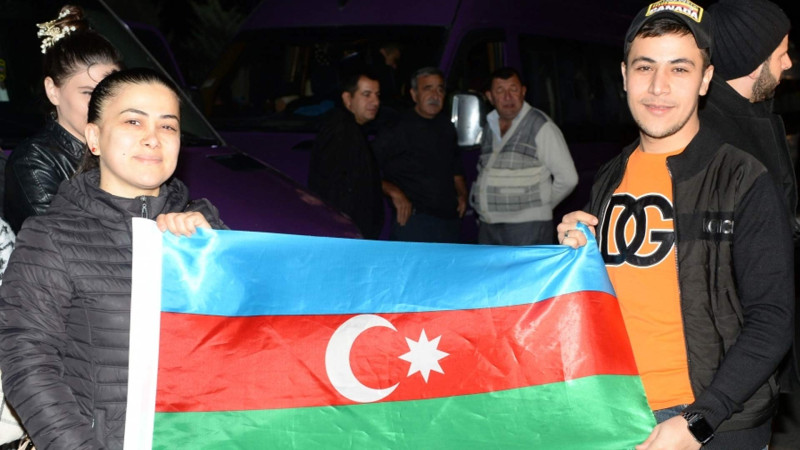 Sumqayıtda yaşayan keçmiş məcburi köçkünlər Füzuliyə yola salınıblar