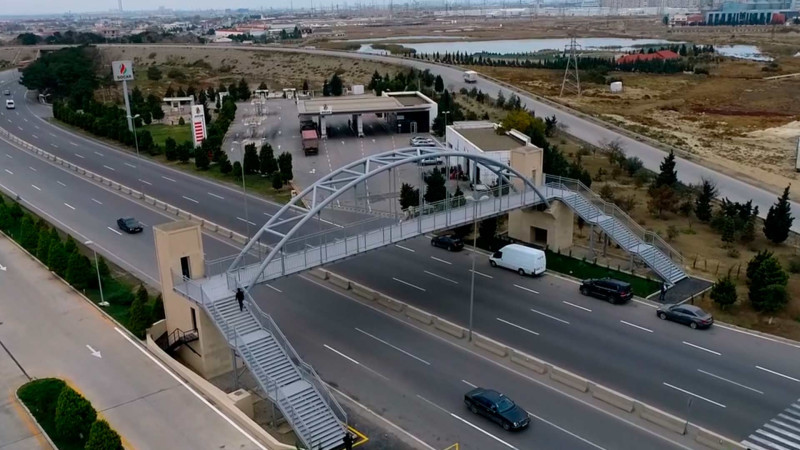 Yerüstü piyada keçidinin açılışı olub