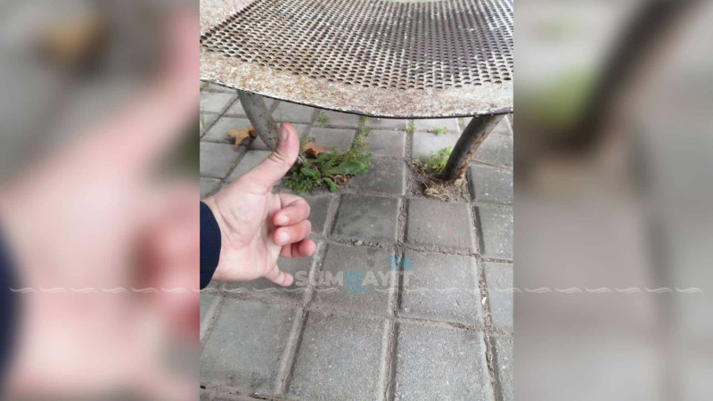 Avtobus dayanacağının “cırtdan” oturacağı