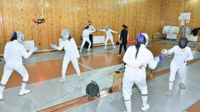 Sumqayıtda tələbələr qılıncoynatma üzrə yarışıblar