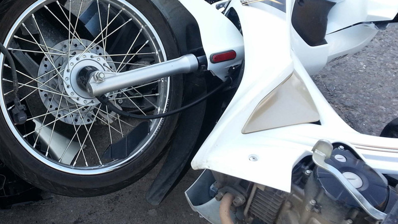 Babək küçəsində moped qəzaya uğrayıb: sürücü xəstəxanaya çatdırılıb