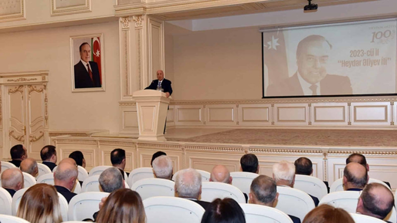 Ümummilli lider Heydər Əliyevin xatirəsi yad edilib