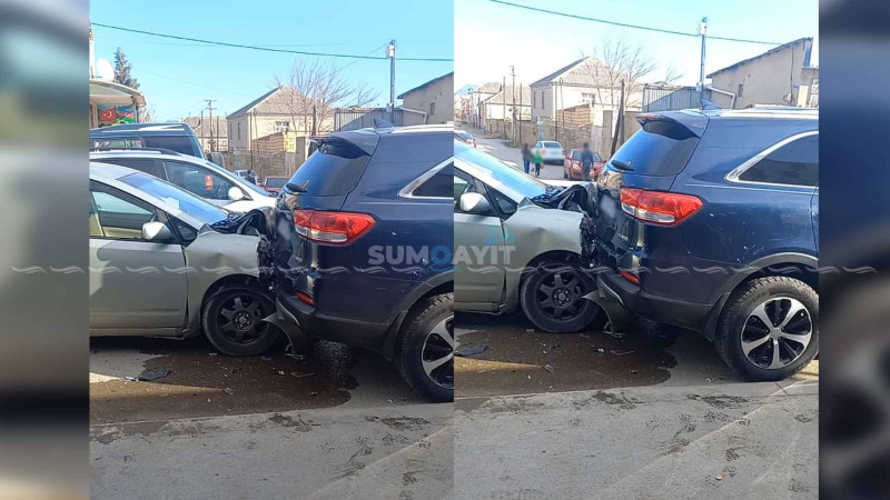 Sarayda “Prius” park edilmiş maşına çarpılıb