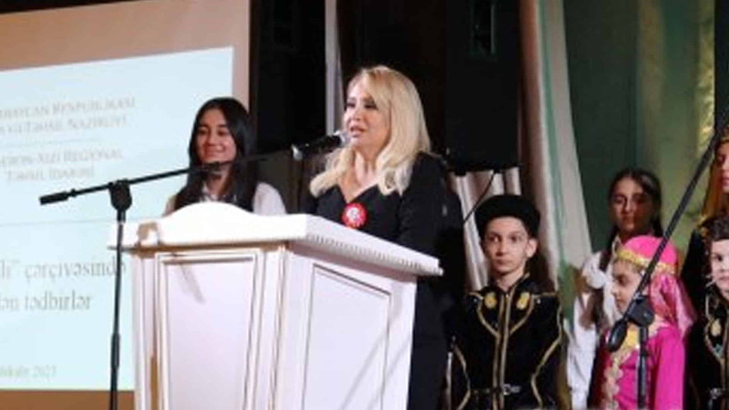 Təhsil işçiləri Heydər Əliyevin 100 illiyi ilə bağlı tədbirdə iştirak ediblər