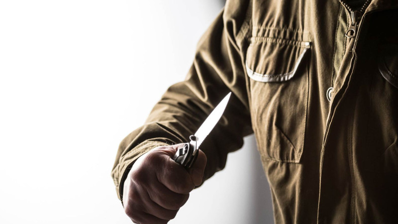 22 yaşlı gənc bıçaqlanıb, qohumu şübhəli bilinir