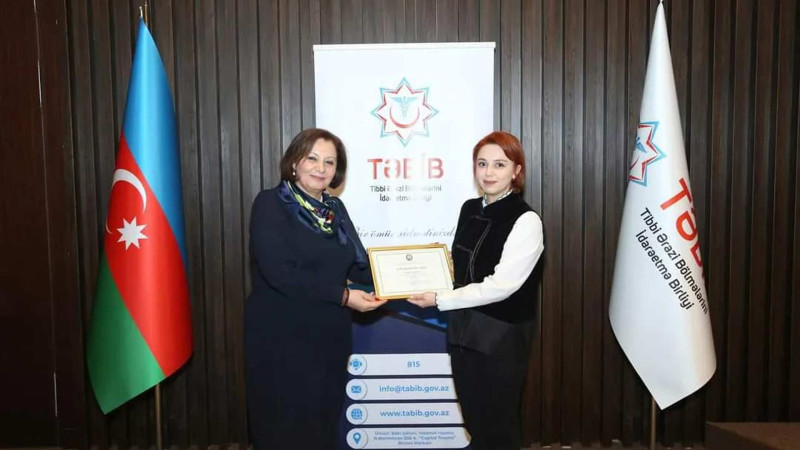 Sumqayıt Tibb Mərkəzinin əməkdaşı mükafatlandırılıb