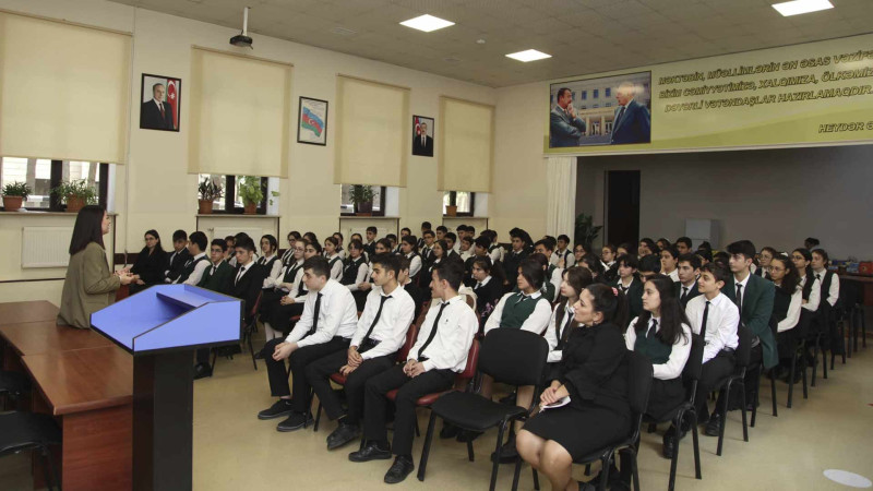 “Bir Gələcək” təşəbbüsü çərçivəsində şagirdlərlə görüş baş tutub