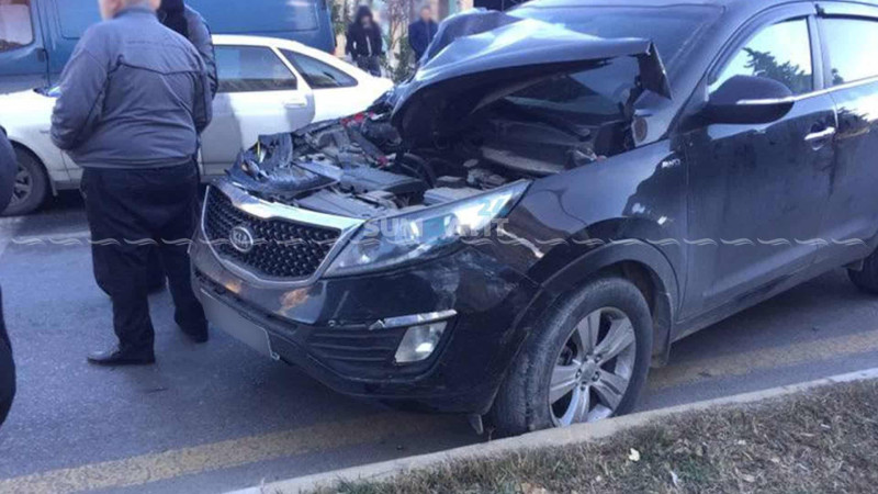 Sürətlə hərəkət edən avtomobil azyaşlını vurub