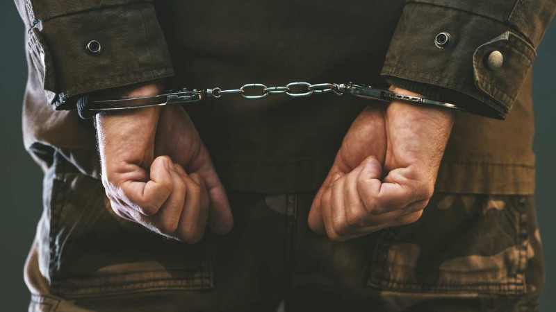 Saray sakininin bank kartı talanıb