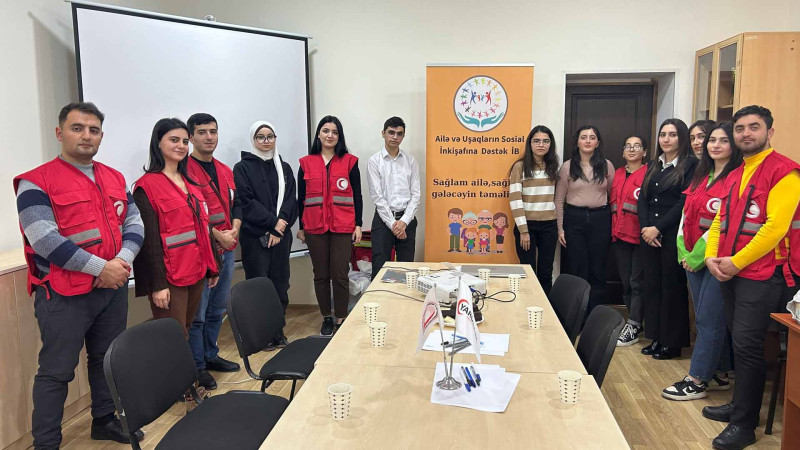 QAC könüllülərə “İlk yardım” mövzusunda təlim keçirib