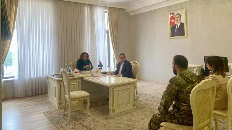 Deputat Hicran Hüseynova seçicilərlə görüşüb