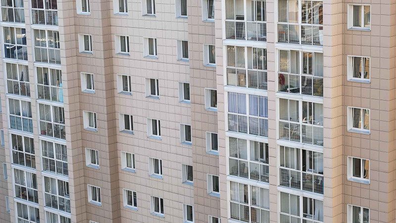 Məcburi köçkünlərin binaları təmir ediləcək