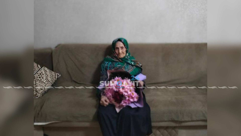 114 yaşlı Məstan nənə də səsverməyə qatılıb