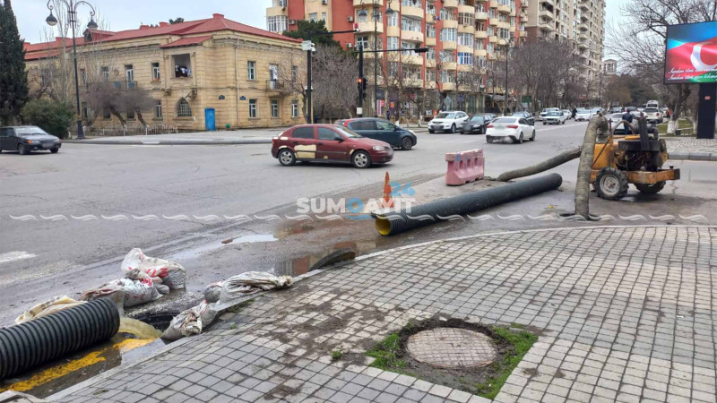 4-cü məhəllədə kanalizasiya xətti tıxanıb