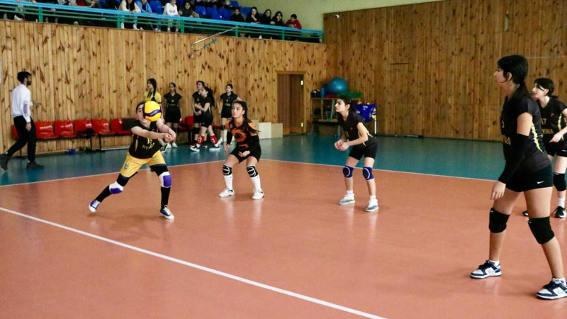Voleybolçu qızlarımız “AZERRAIL-1” ilə oynayacaqlar
