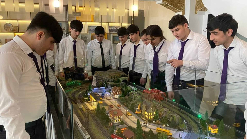 Peşə Təhsil Mərkəzinin tələbələri muzeyə gediblər