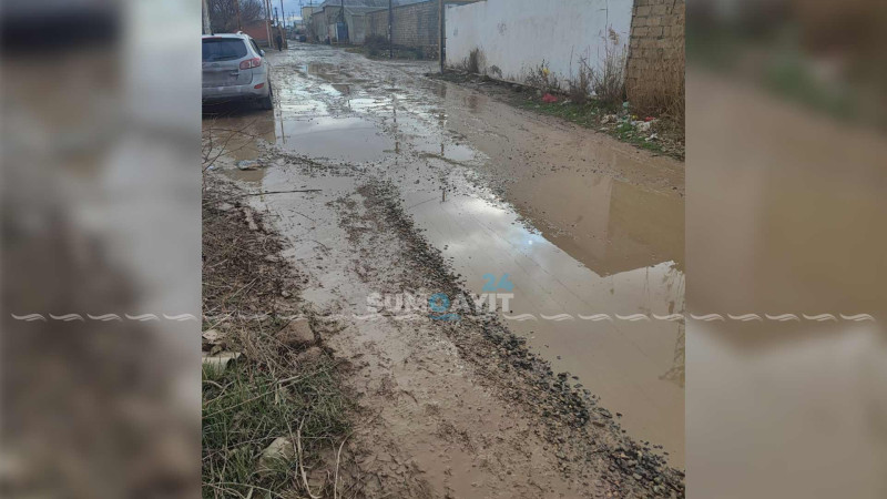 İnşaatçılar qəsəbəsində yollar asfaltsız qalıb