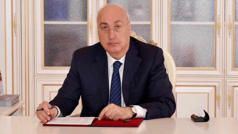Zakir Fərəcov məhəllə sakinlərini dinləyib