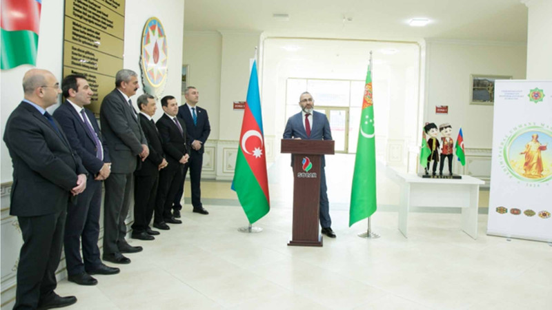Şərqin böyük mütəfəkkiri və şairi Məhtimqulu Fəraqinin 300 illiyi qeyd edilib