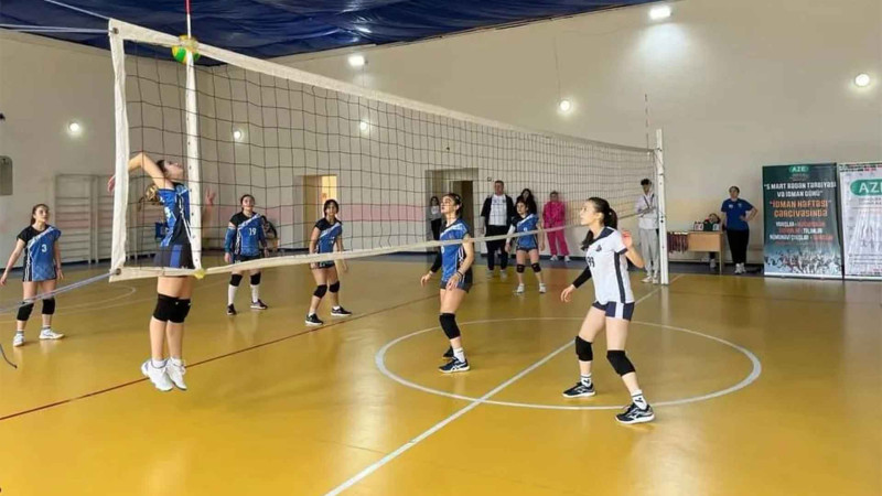 Qızlar arasında voleybol turnirinin qalibləri təltif olunublar