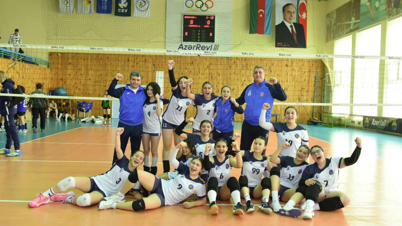 Voleybolçu qızlarımız Azərbaycan birinciliyinin 1/4 finalına yüksəliblər