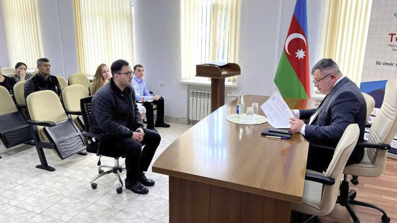 STM-in direktoru vətəndaşların bir sıra müraciətlərini həll edib