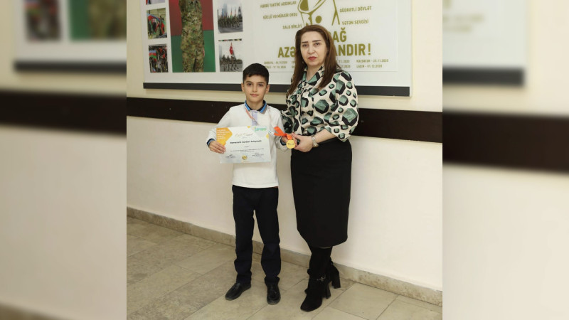 Məktəbli Beynəlxalq Riyaziyyat və Elm Olimpiadasının medalçısı olub