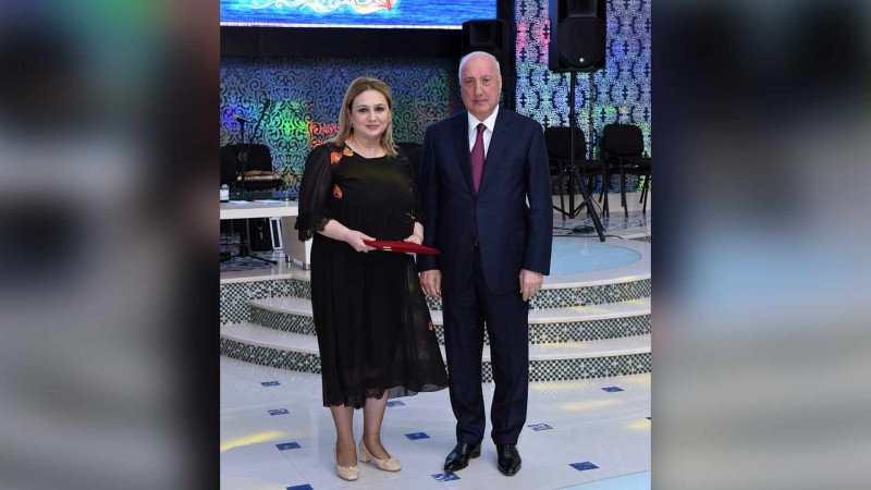 Zakir Fərəcov bir qrup xanım tibb işçisini təltif edib