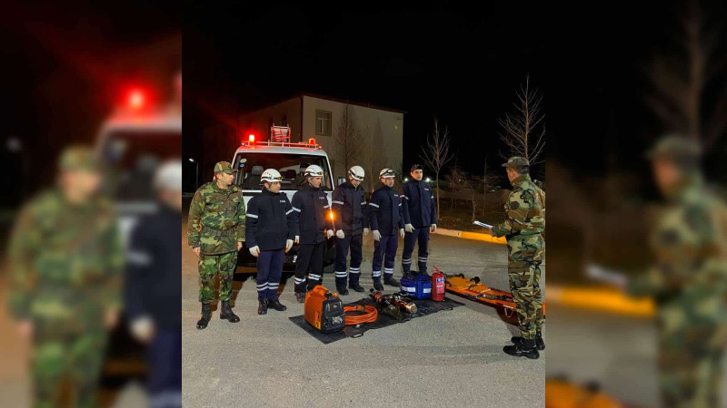 FHN yol qəzaları zamanı zərərçəkmişlərin xilas edilməsi mövzusunda təlim keçirib