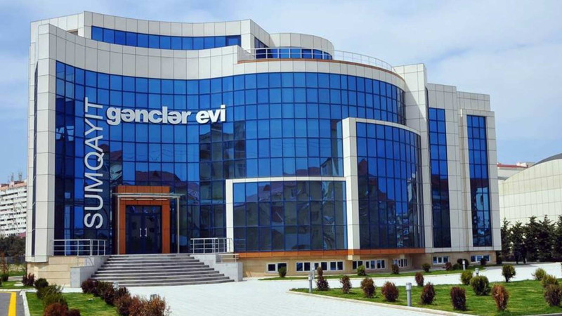 Sumqayıt Gənclər Evinin bayram həftəsinin afişası – SİYAHI