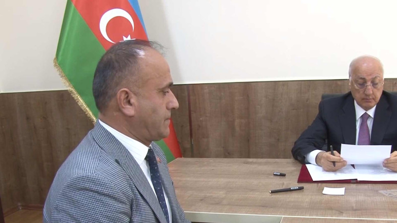 Zakir Fərəcov sakinlərlə fərdi şəkildə görüşüb