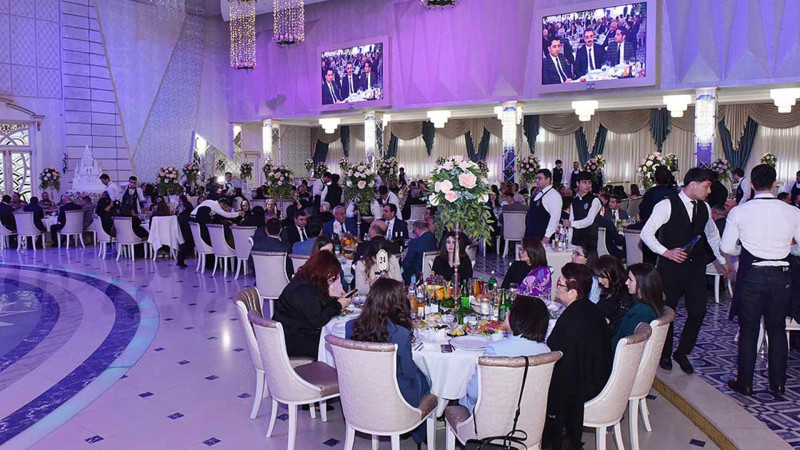 Sumqayıtda bayram şənliyi baş tutub